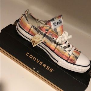 Brand new converse low tops